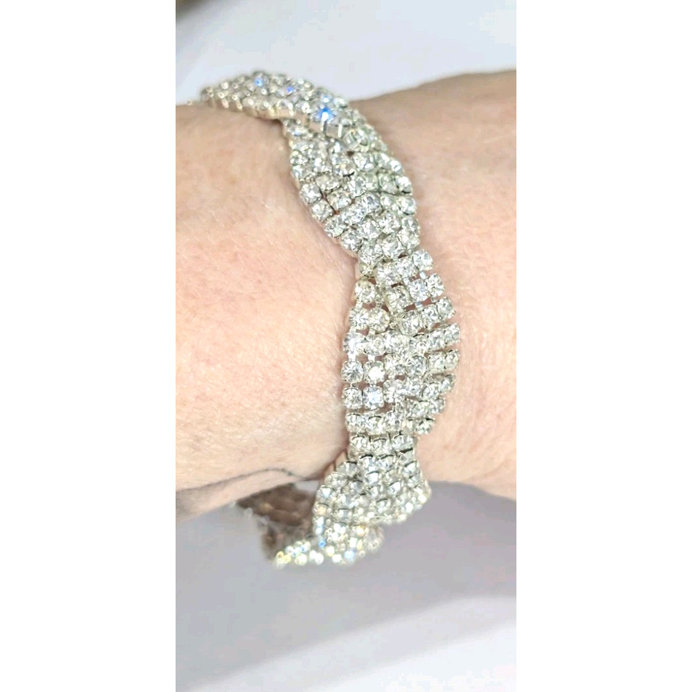 Double Strand Twisted Clear Rhinestone Tennis Silver Tone Bracelet 7.5" B-TN11‎